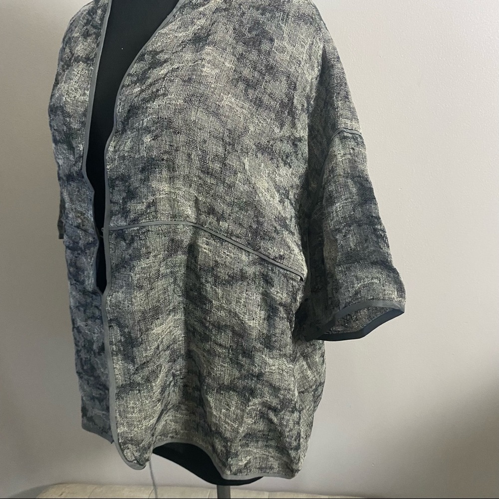Eileen Fisher gray linen short sleeve kimono - Picture 2 of 6